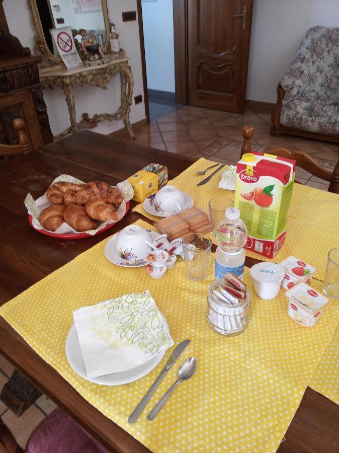 Bed & Breakfast Mezzaluna Feletto Bagian luar foto