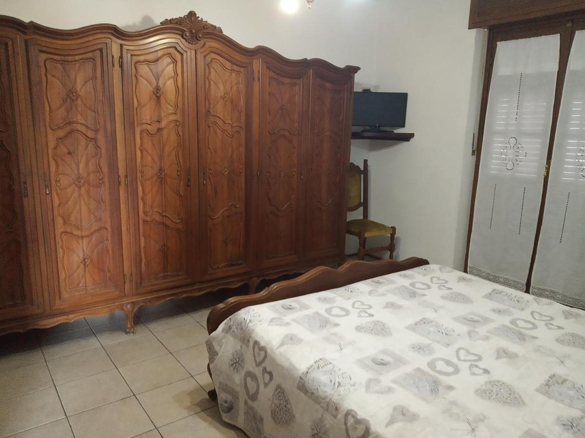 Bed & Breakfast Mezzaluna Feletto Bagian luar foto