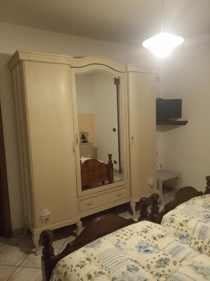 Bed & Breakfast Mezzaluna Feletto Bagian luar foto